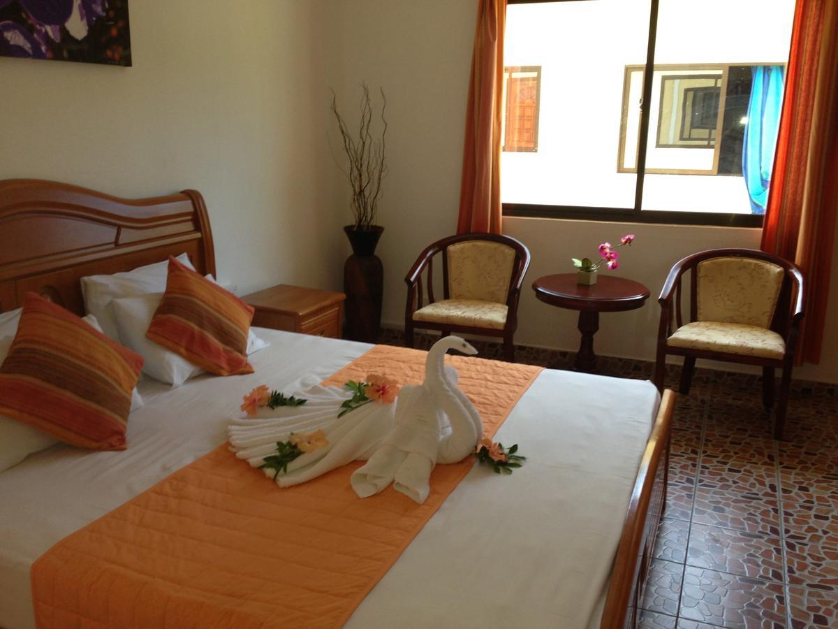 Orchid Self Catering Apartment La Digue Buitenkant foto